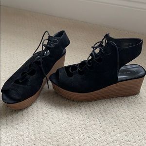 New look flat form sandals!